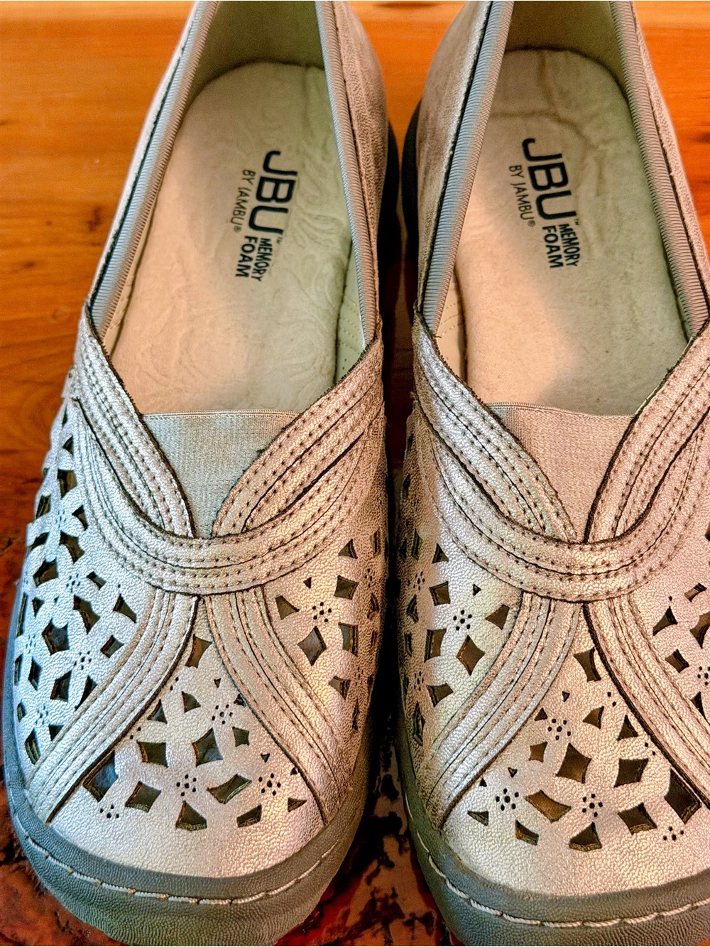 JBU Women’s Metallic Silver Laser-Cut Slip-Ons